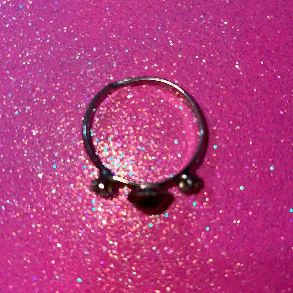 iridescent ring💗💚 - Picture 4 of 6